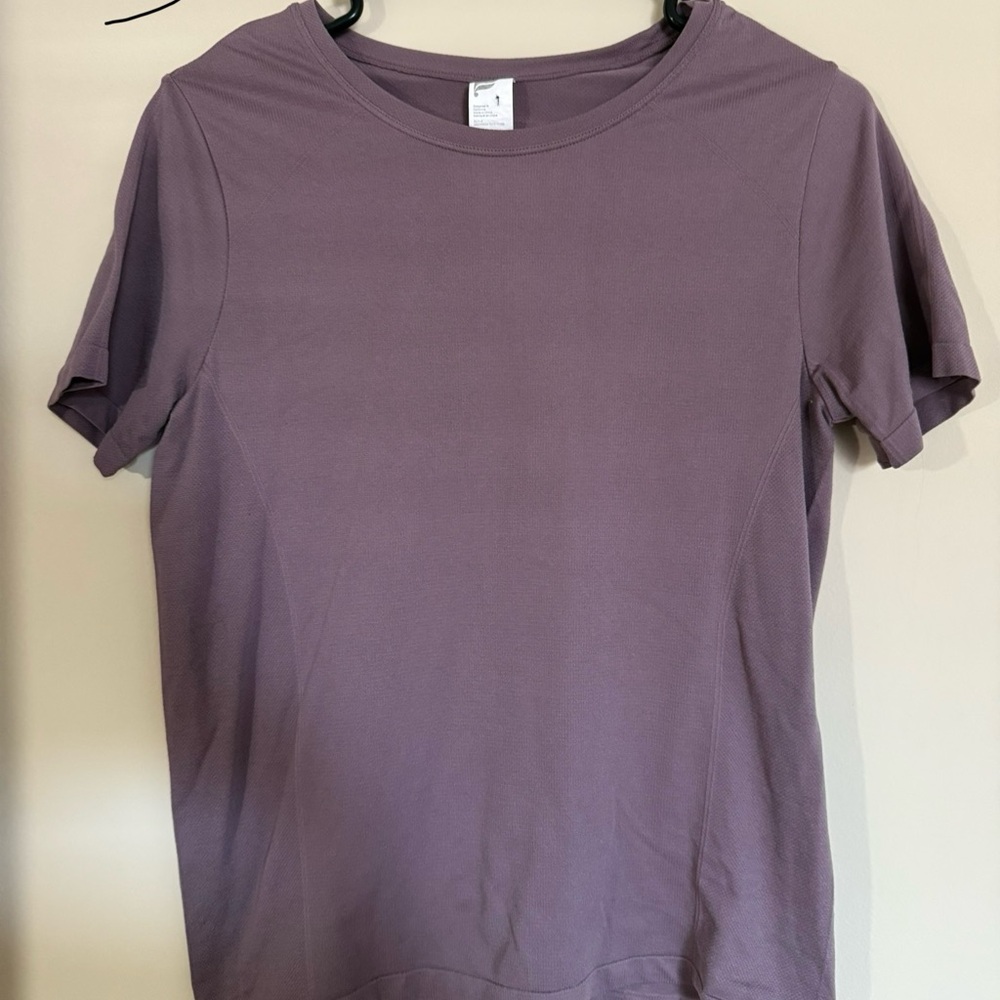 Fabletics Purple Fitted Short Sleeve Tee